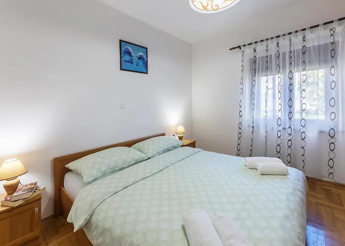 3 Bedroom Gorgeous In Apartman *