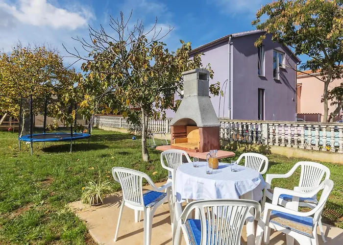 Апартаменты 3 Bedroom Gorgeous In *
